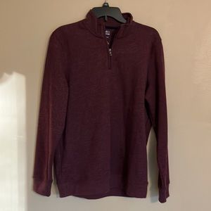 Croft and Barrow Men’s maroon pullover sweatshirt size small.